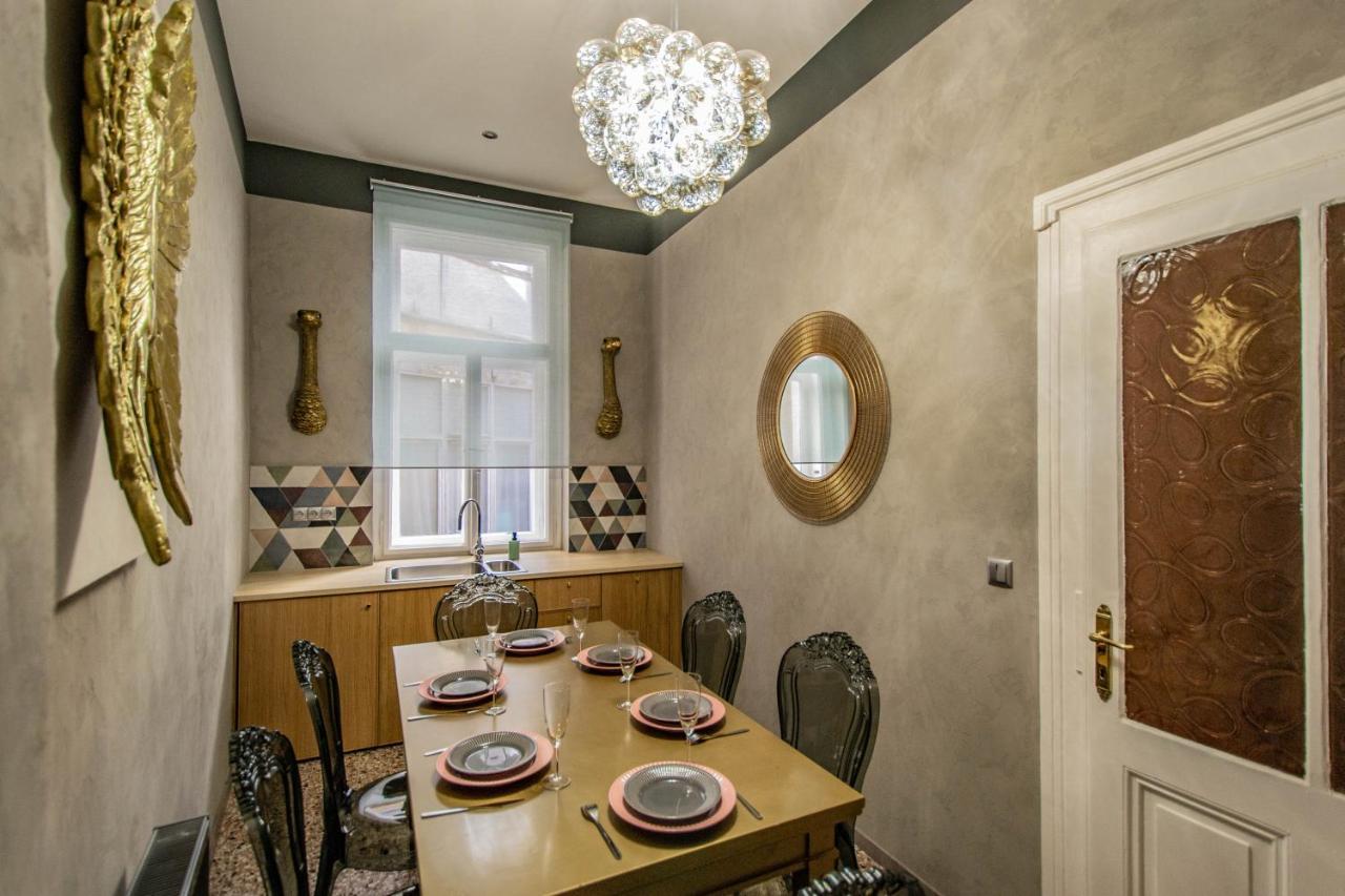 Apartamento 3Bdr Oasis In The Heart Of Praga Exterior foto