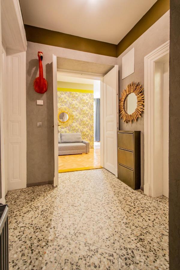 Apartamento 3Bdr Oasis In The Heart Of Praga Exterior foto